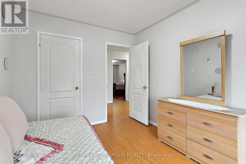 29 Mistdale Crescent, Brampton, ON - Indoor Photo Showing Bedroom