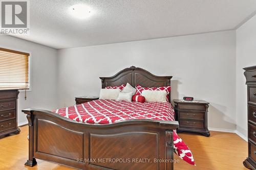 29 Mistdale Crescent, Brampton, ON - Indoor Photo Showing Bedroom