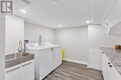 29 Mistdale Crescent, Brampton, ON - Indoor Photo Showing Laundry Room