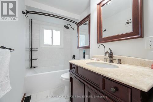 20 Madoc Drive, Brampton, ON - Indoor Photo Showing Bathroom