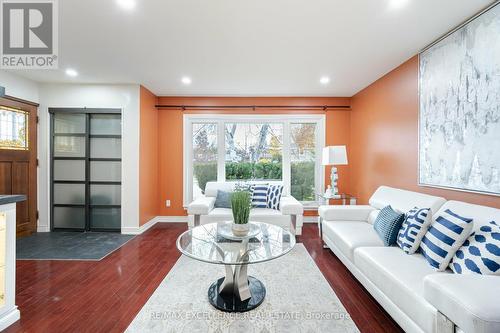 20 Madoc Drive, Brampton, ON - Indoor Photo Showing Living Room