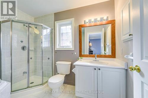 360 Riverstone Drive, Oakville, ON - Indoor Photo Showing Bathroom