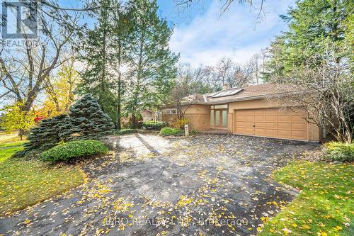 4189 Inglewood Drive, Burlington, ON - Outdoor