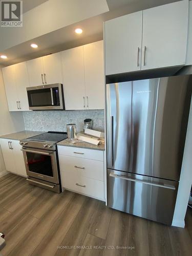 2206 - 60 Charles Street, Kitchener, ON - Indoor Photo Showing Kitchen With Upgraded Kitchen