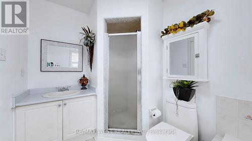 10 Via Cassia Drive, Toronto, ON - Indoor Photo Showing Bathroom