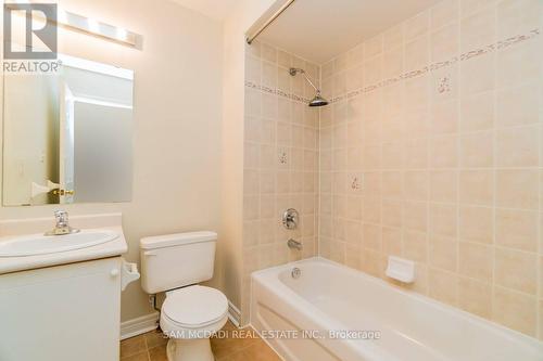 9 - 1128 Dundas Street W, Mississauga, ON - Indoor Photo Showing Bathroom