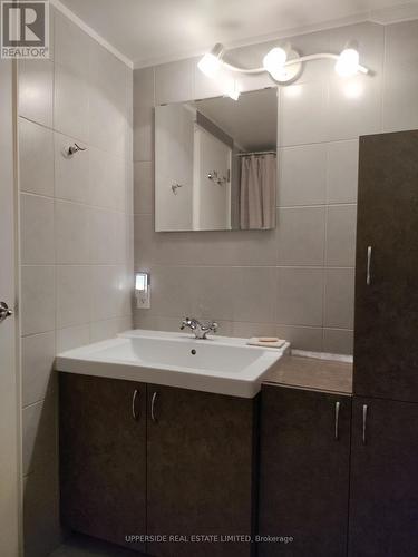 811 - 80 Grandravine Drive, Toronto, ON - Indoor Photo Showing Bathroom