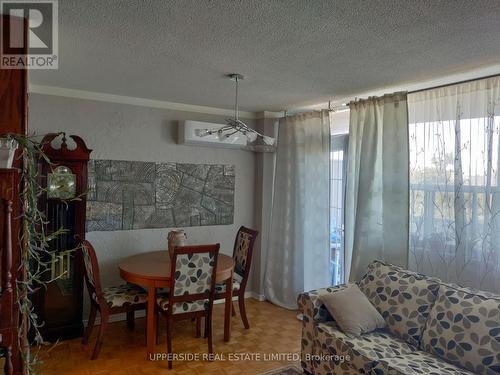 811 - 80 Grandravine Drive, Toronto, ON - Indoor Photo Showing Dining Room