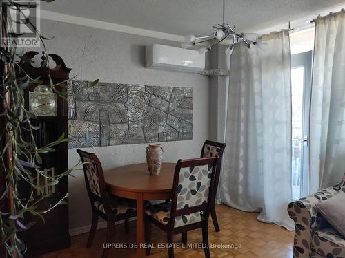 811 - 80 Grandravine Drive, Toronto, ON - Indoor Photo Showing Dining Room