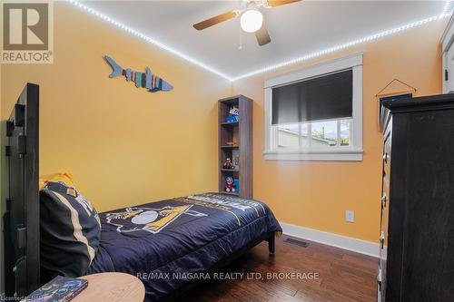 3838 Summit Avenue, Fort Erie, ON - Indoor Photo Showing Bedroom