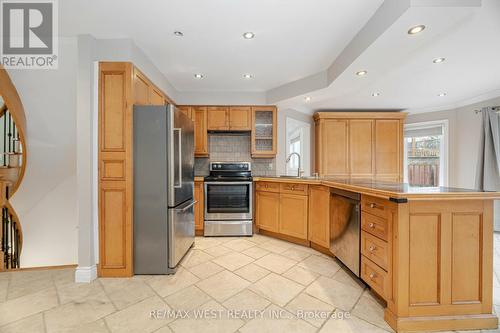 Main - 5456 Whitehorn Avenue, Mississauga, ON - Indoor Photo Showing Kitchen