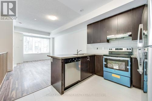 15 - 2212 Bromsgrove Road, Mississauga, ON - Indoor Photo Showing Kitchen