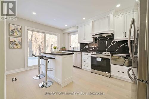 48 Regentview Drive, Brampton, ON - Indoor Photo Showing Kitchen With Upgraded Kitchen