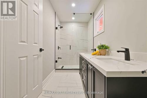 48 Regentview Drive, Brampton, ON - Indoor Photo Showing Bathroom