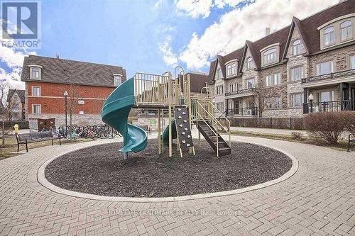 242 - 318 John Street, Markham, ON - Outdoor