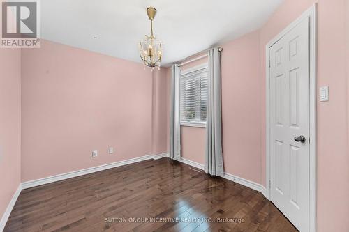 21 Leslie Avenue, Barrie, ON - Indoor Photo Showing Other Room