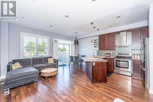 5364 Bellaggio Crescent, Mississauga, ON - Indoor Photo Showing Kitchen