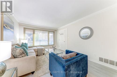 4010 Ellesmere Road, Toronto, ON - Indoor Photo Showing Living Room