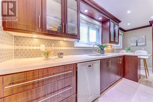 4010 Ellesmere Road, Toronto, ON - Indoor Photo Showing Kitchen