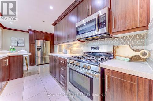 4010 Ellesmere Road, Toronto, ON - Indoor Photo Showing Kitchen With Upgraded Kitchen