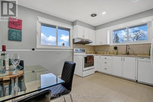 348 Ridgeway Avenue, Oshawa, ON - Indoor Photo Showing Kitchen