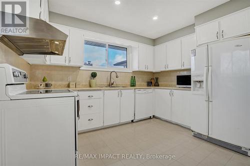 348 Ridgeway Avenue, Oshawa, ON - Indoor Photo Showing Other Room