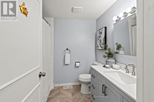 314 Dickens Drive, Oshawa, ON - Indoor Photo Showing Bathroom