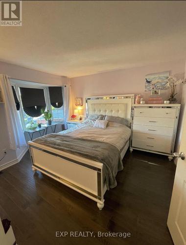 16 Old Colony Drive, Whitby, ON - Indoor Photo Showing Bedroom