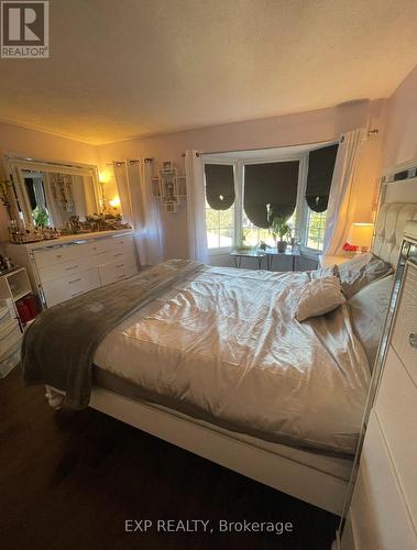 16 Old Colony Drive, Whitby, ON - Indoor Photo Showing Bedroom