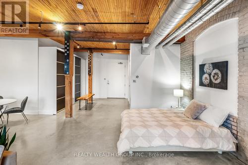 507 - 68 Broadview Avenue, Toronto, ON - Indoor Photo Showing Bedroom