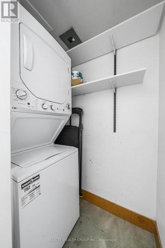 507 - 68 Broadview Avenue, Toronto, ON - Indoor Photo Showing Laundry Room