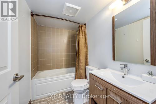 314 - 30 Meadowglen Place, Toronto, ON - Indoor Photo Showing Bathroom