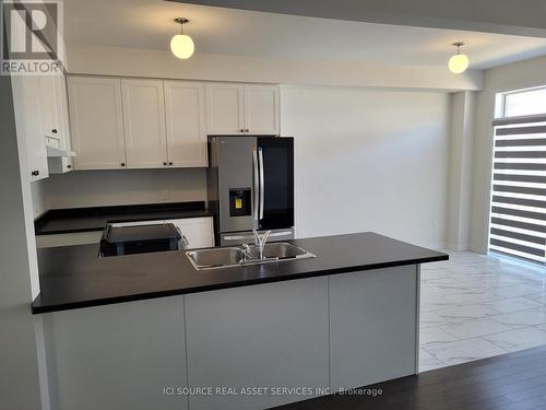 1344 Klondike Drive, Oshawa, ON - Indoor Photo Showing Kitchen With Double Sink