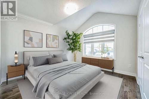 36 Lewis Avenue, Bradford West Gwillimbury, ON - Indoor Photo Showing Bedroom