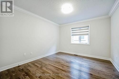 36 Lewis Avenue, Bradford West Gwillimbury, ON - Indoor Photo Showing Other Room