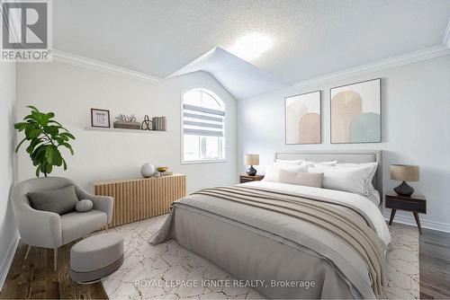 36 Lewis Avenue, Bradford West Gwillimbury, ON - Indoor Photo Showing Bedroom