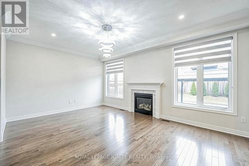 36 Lewis Avenue, Bradford West Gwillimbury, ON - Indoor Photo Showing Living Room With Fireplace