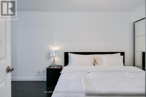 1506 - 40 Scollard St Street, Toronto, ON - Indoor Photo Showing Bedroom