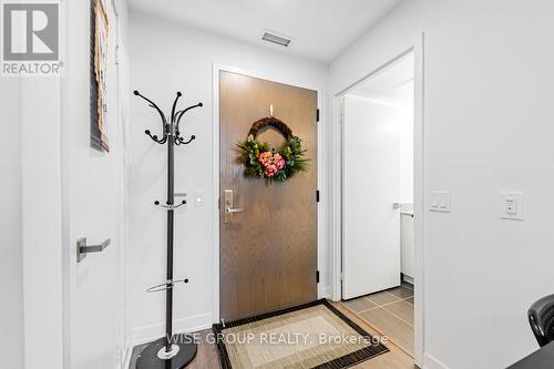 825 - 30 Tretti Way, Toronto, ON - Indoor Photo Showing Other Room