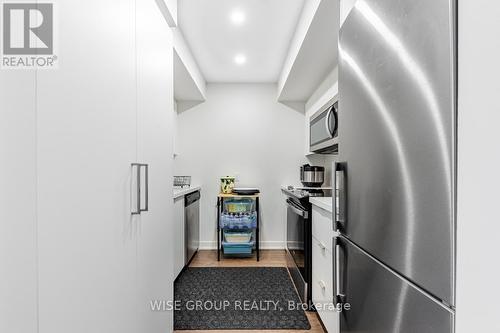 825 - 30 Tretti Way, Toronto, ON - Indoor