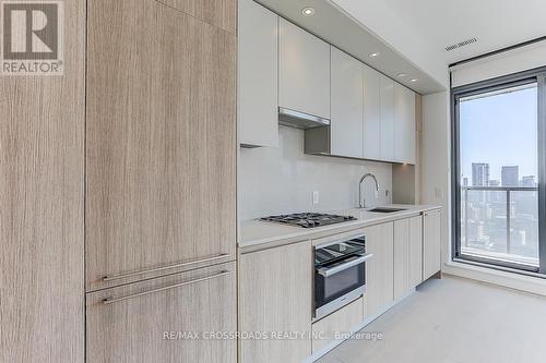 2003 - 81 Wellesley Street E, Toronto, ON - Indoor Photo Showing Kitchen