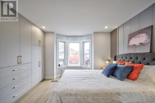 770 Pape Avenue, Toronto, ON - Indoor Photo Showing Bedroom