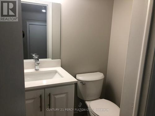 250 Mcnaughton Avenue, Oshawa, ON - Indoor Photo Showing Bathroom