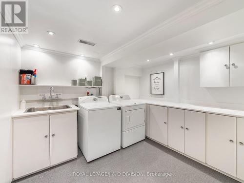 149 Dinnick Crescent, Toronto, ON - Indoor Photo Showing Laundry Room