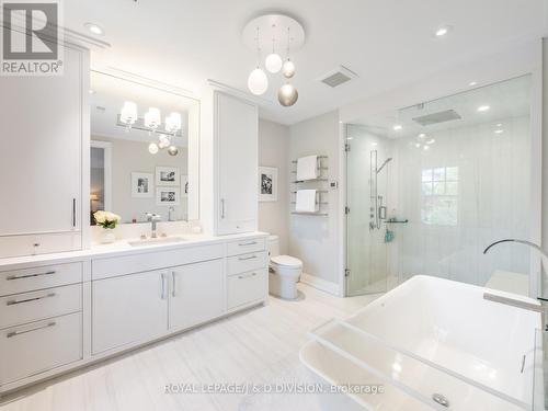 149 Dinnick Crescent, Toronto, ON - Indoor Photo Showing Bathroom