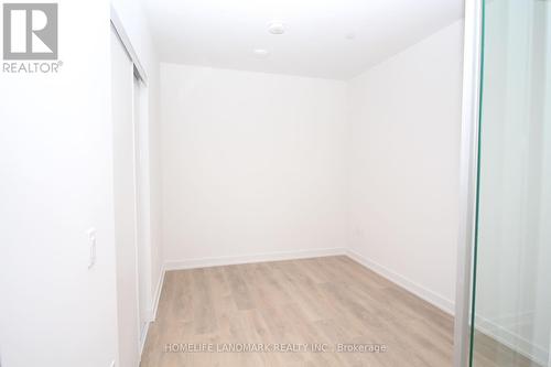 613 - 117 Broadway Avenue, Toronto, ON - Indoor Photo Showing Other Room