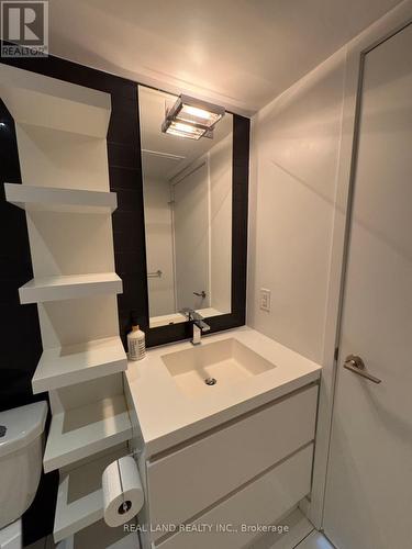 301 - 85 Queens Wharf Road, Toronto, ON - Indoor Photo Showing Bathroom