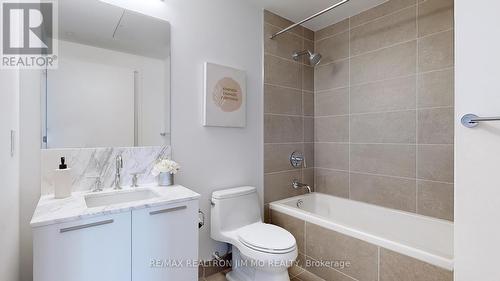 509 - 3 Gloucester Street, Toronto, ON - Indoor Photo Showing Bathroom