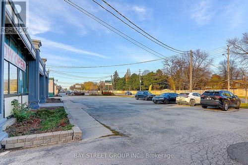 1752 Midland Avenue, Toronto, ON 