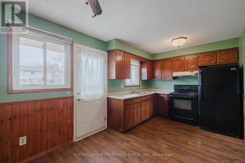 58 - 92 Stroud Crescent, London, ON - Indoor Photo Showing Kitchen With Double Sink